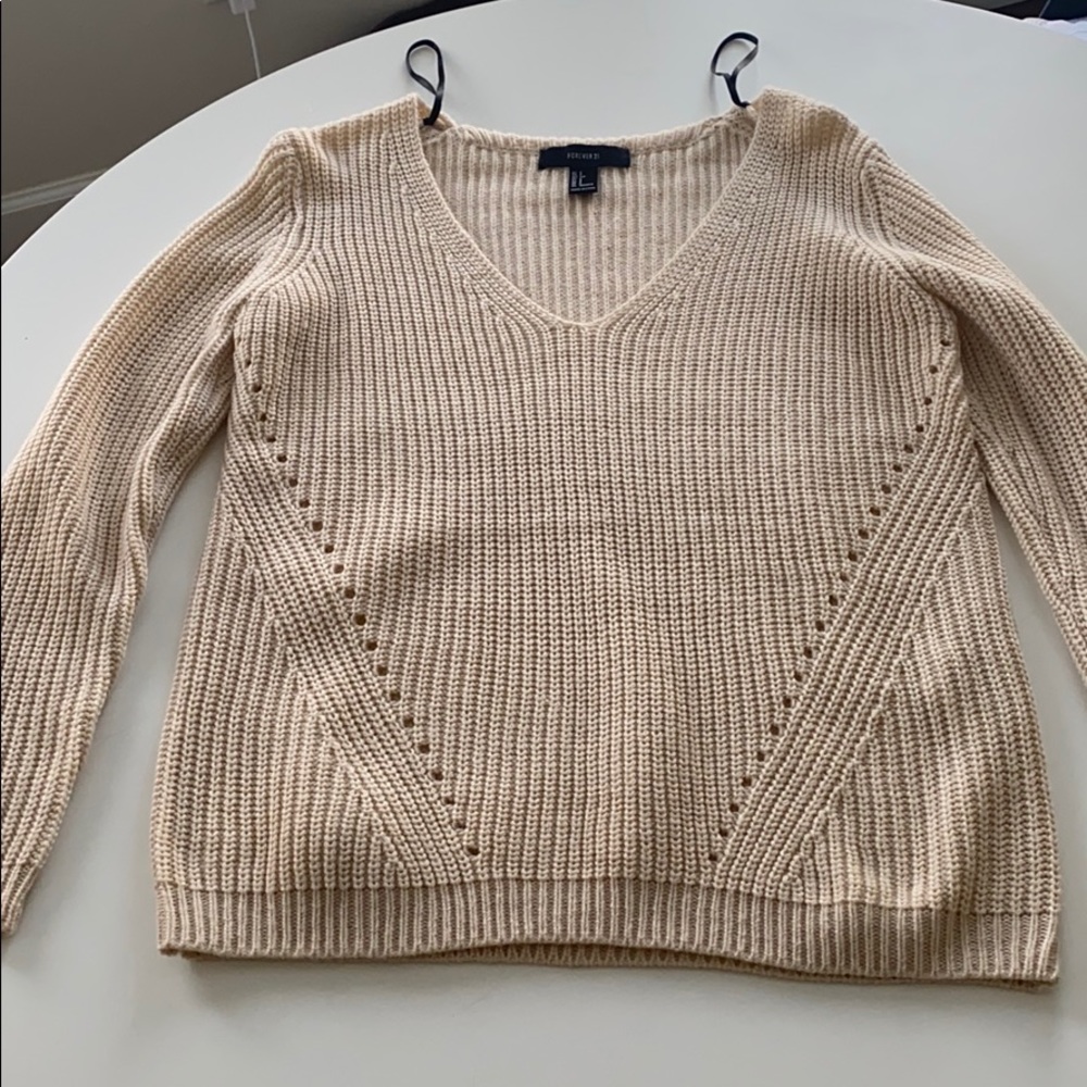 V-neck chunky knitted sweater